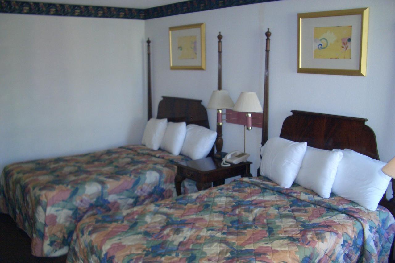 Regency Inn Of ネイパービル エクステリア 写真
