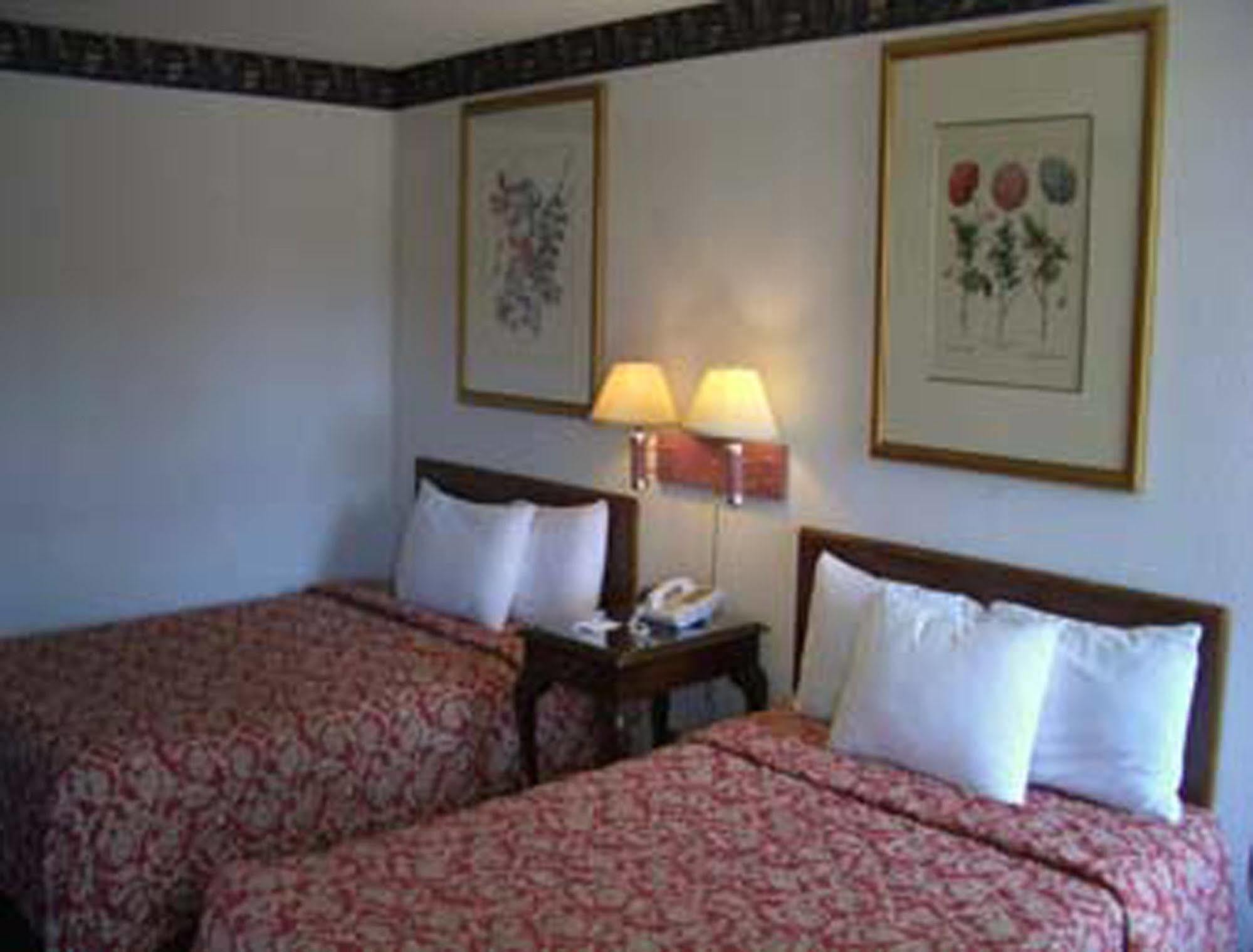 Regency Inn Of ネイパービル エクステリア 写真